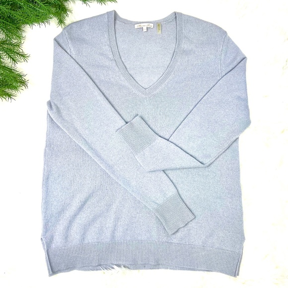 Minnie Rose Sweaters - 🚫SOLD!*|•MINNIE ROSE•| 100% Cashmere Lavender V-Neck Sweater